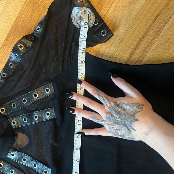 Dark in Love gothic mini dress - Picture 2 of 8